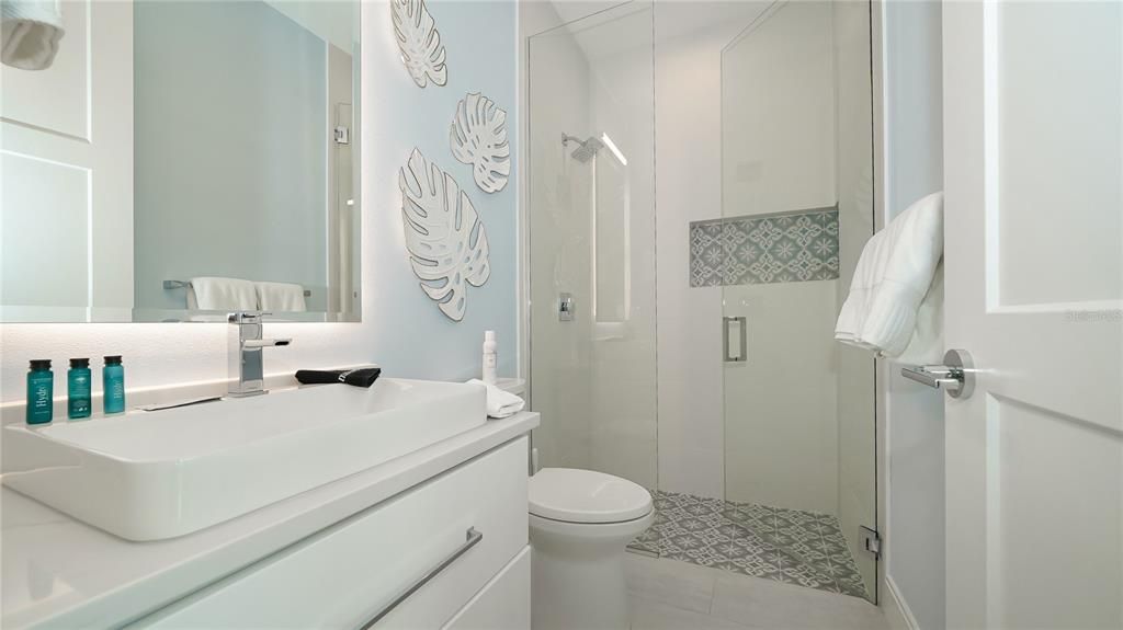 For Sale: $3,550,000 (4 beds, 4 baths, 2950 Square Feet)