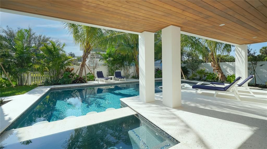 For Sale: $3,550,000 (4 beds, 4 baths, 2950 Square Feet)