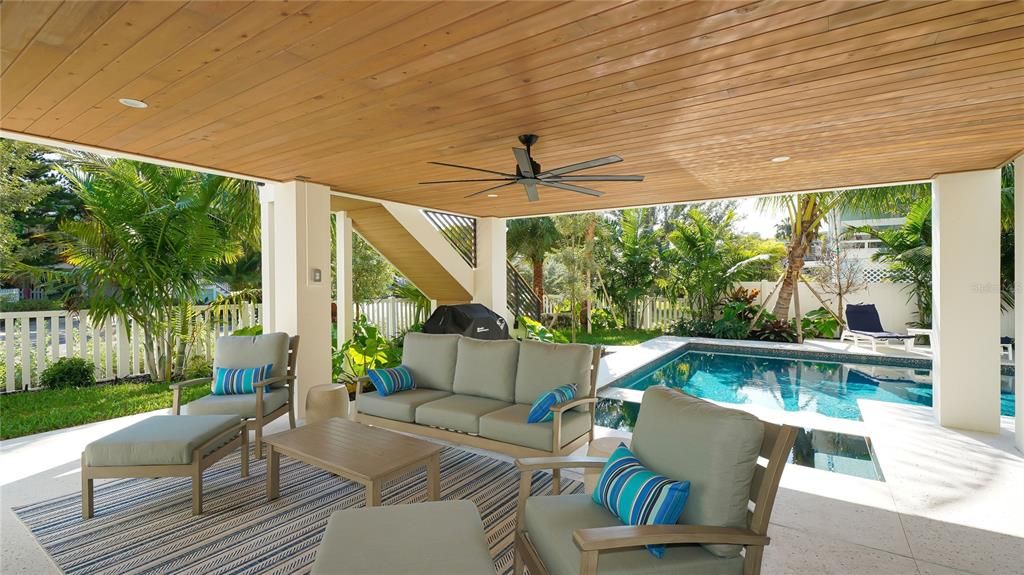 For Sale: $3,550,000 (4 beds, 4 baths, 2950 Square Feet)