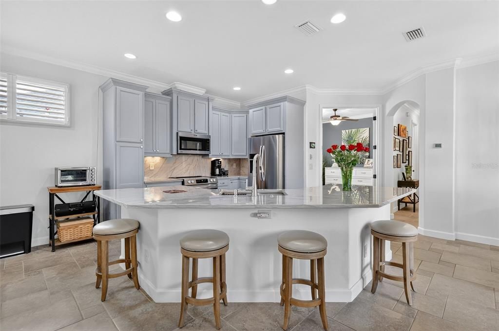 Active With Contract: $457,500 (3 beds, 2 baths, 1675 Square Feet)