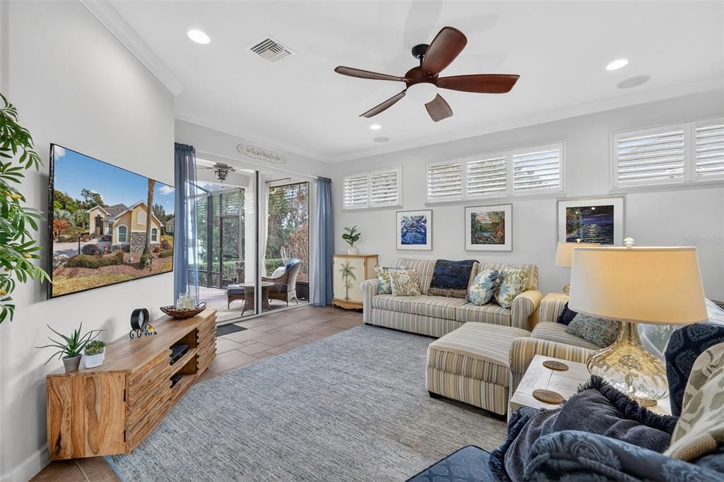 Active With Contract: $457,500 (3 beds, 2 baths, 1675 Square Feet)