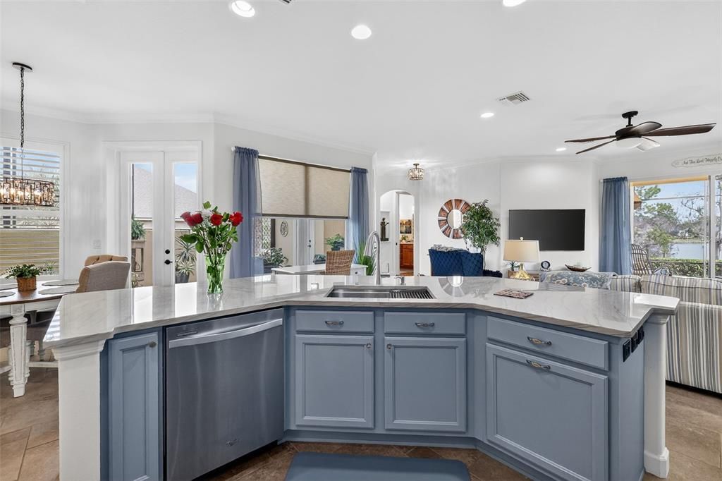 Active With Contract: $457,500 (3 beds, 2 baths, 1675 Square Feet)