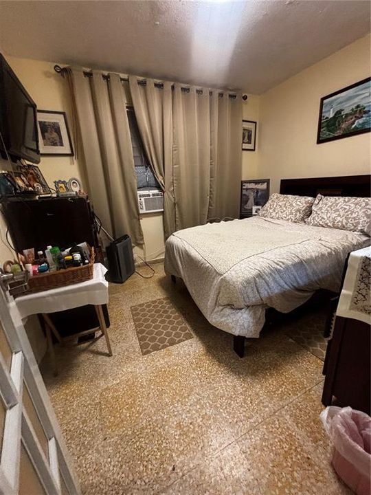 En Venta: $230,000 (3 camas, 1 baños, 1200 Pies cuadrados)