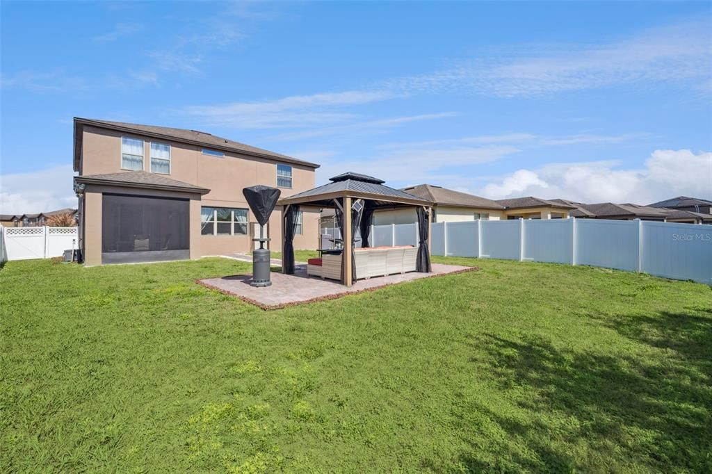 На продажу: $389,900 (5 спален, 3 ванн, 2693 Квадратных фут)