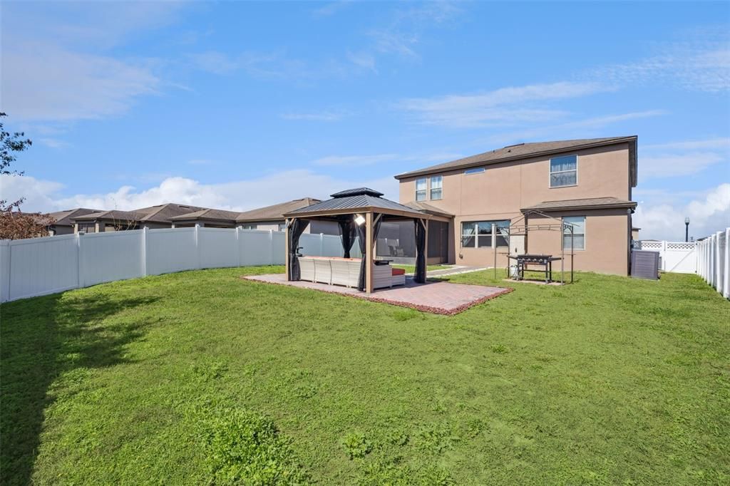 На продажу: $389,900 (5 спален, 3 ванн, 2693 Квадратных фут)