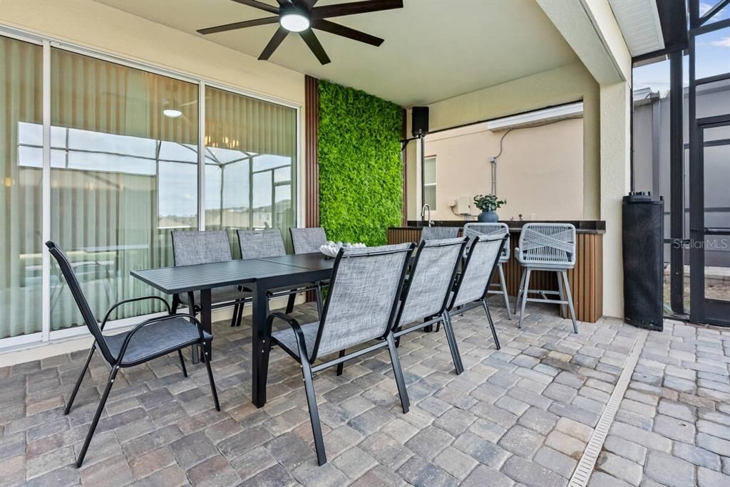 En Venta: $1,450,000 (9 camas, 6 baños, 4363 Pies cuadrados)
