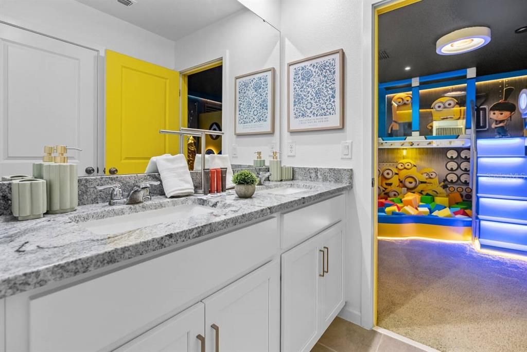 En Venta: $1,450,000 (9 camas, 6 baños, 4363 Pies cuadrados)