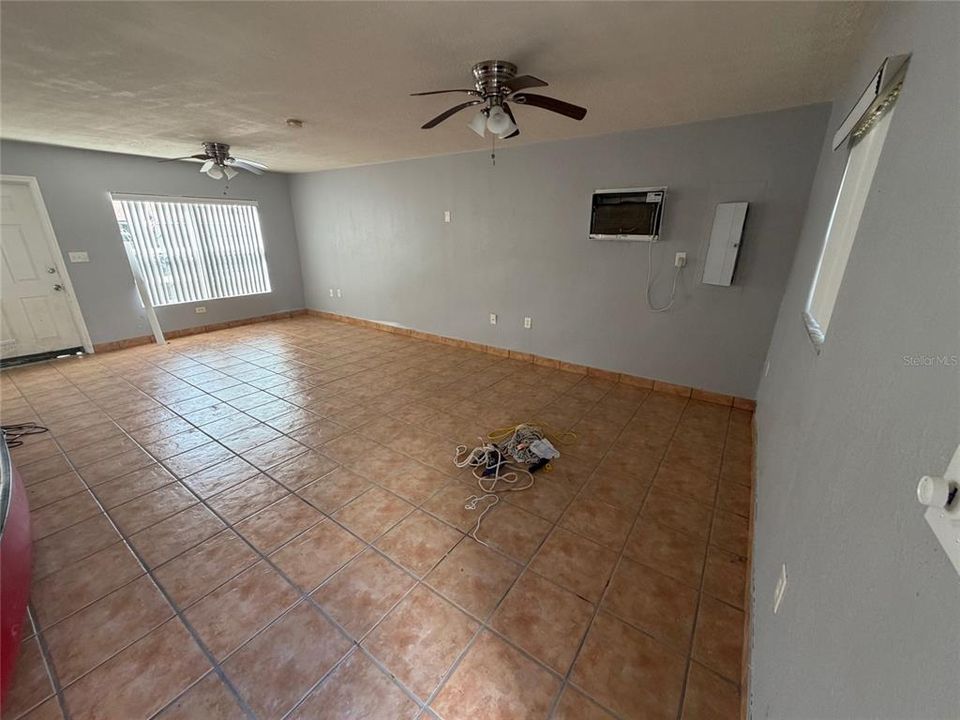 En Venta: $399,900 (1 camas, 1 baños, 576 Pies cuadrados)
