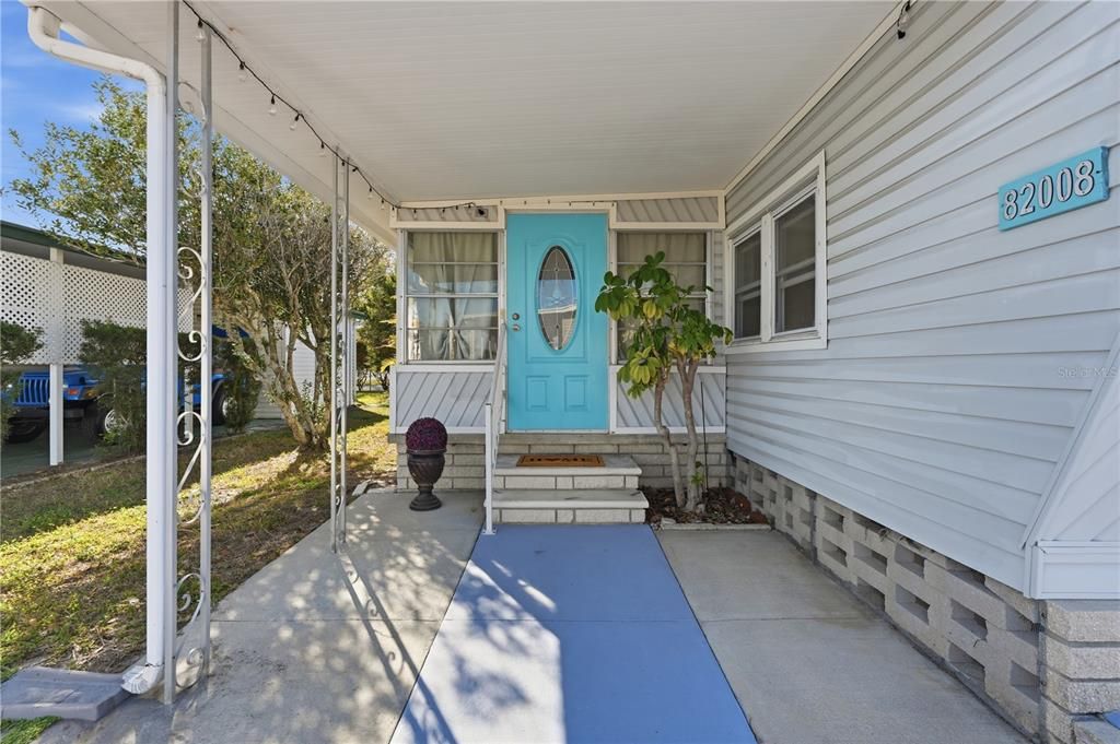 Active With Contract: $115,000 (2 beds, 1 baths, 814 Square Feet)