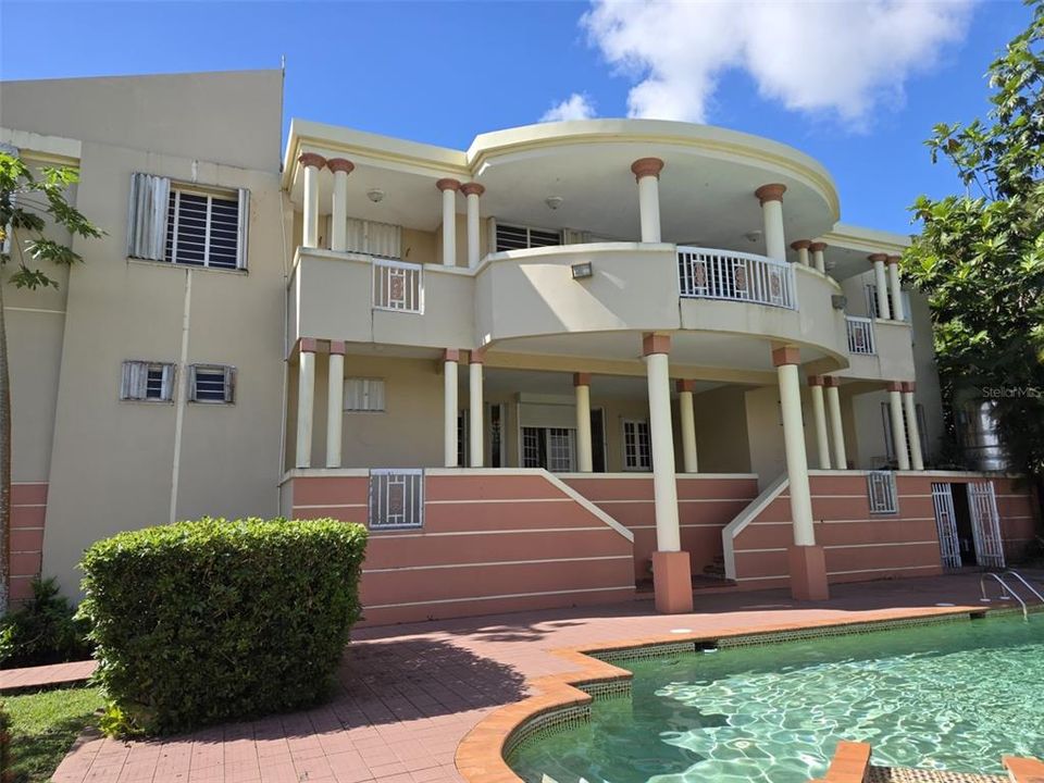 На продажу: $1,100,000 (5 спален, 5 ванн, 5556 Квадратных фут)