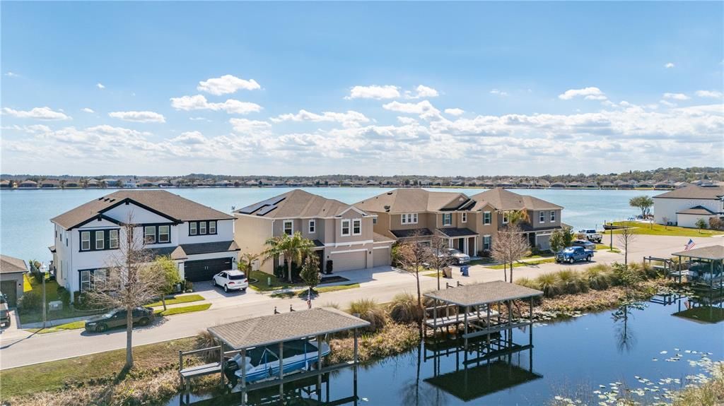 For Sale: $749,000 (5 beds, 3 baths, 2564 Square Feet)