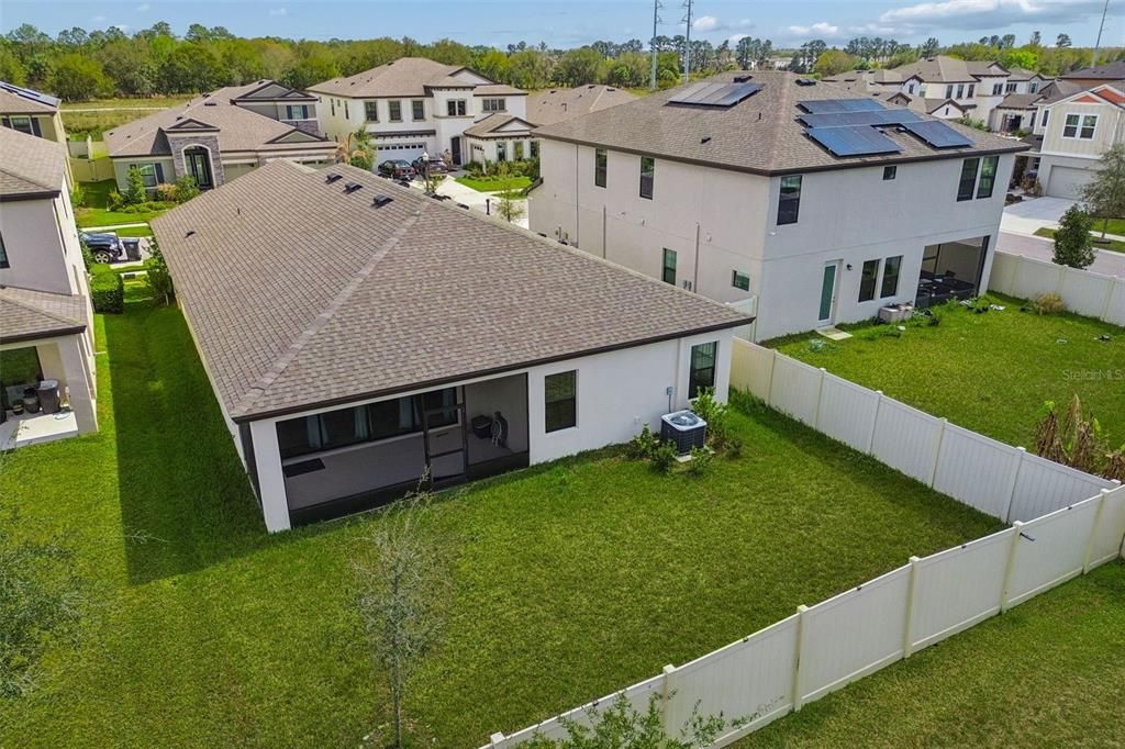 Activo con contrato: $445,500 (4 camas, 2 baños, 2089 Pies cuadrados)