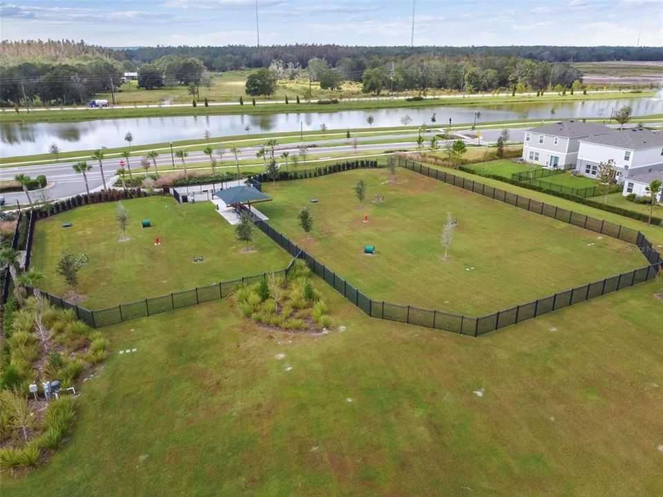 Activo con contrato: $445,500 (4 camas, 2 baños, 2089 Pies cuadrados)