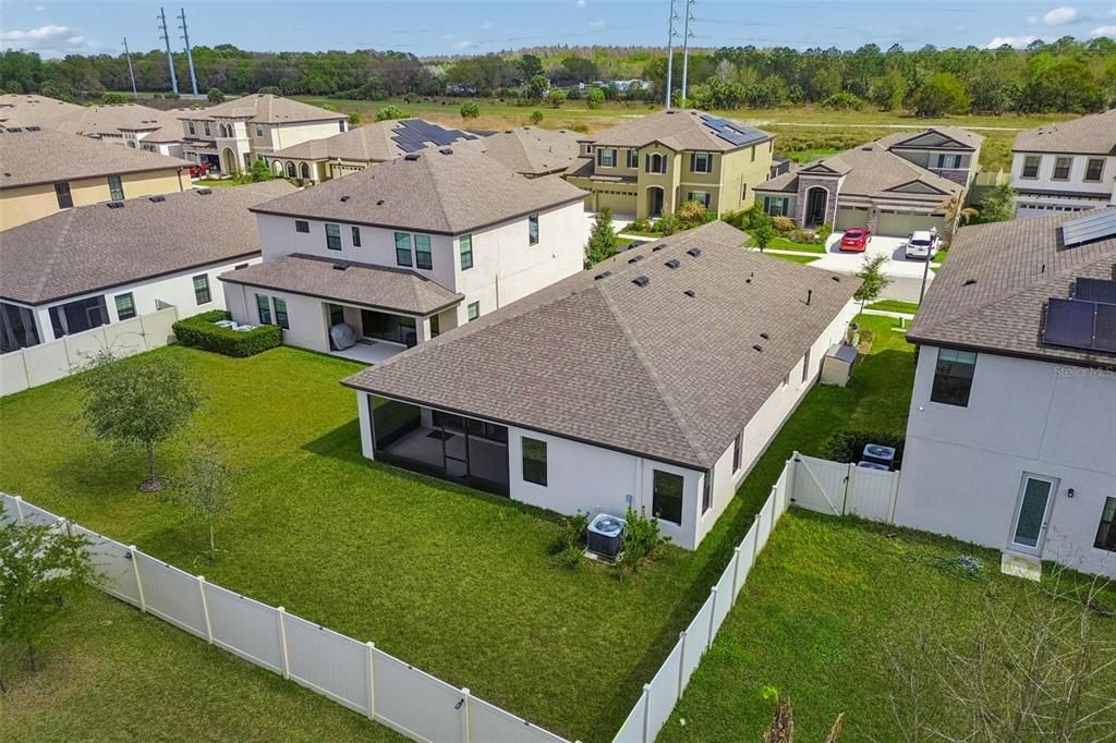 Activo con contrato: $445,500 (4 camas, 2 baños, 2089 Pies cuadrados)