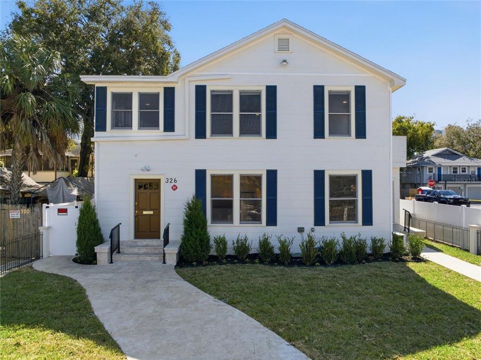 Active With Contract: $1,300 (0 beds, 1 baths, 260 Square Feet)