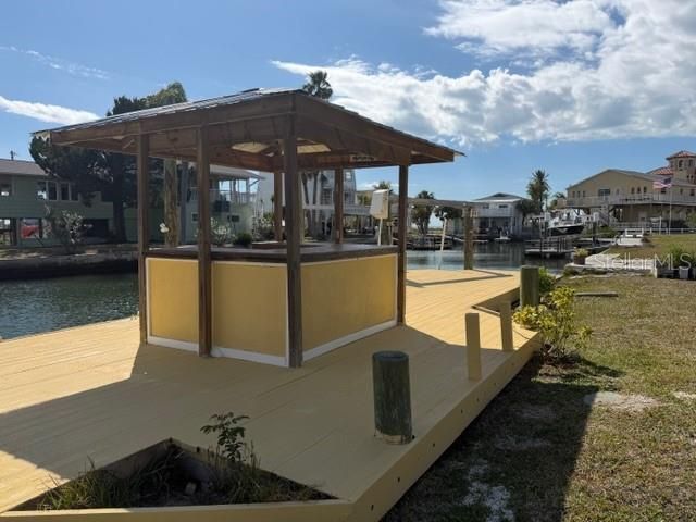 На продажу: $339,000 (0.15 acres)