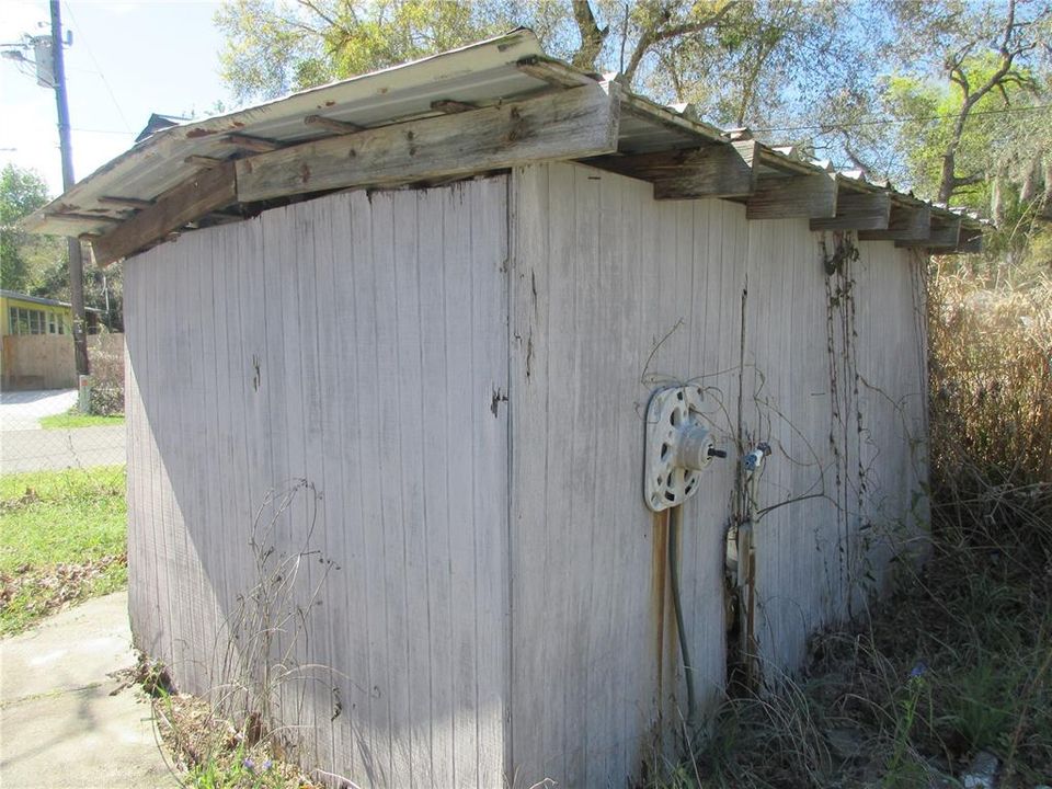 На продажу: $135,000 (4 спален, 3 ванн, 1935 Квадратных фут)