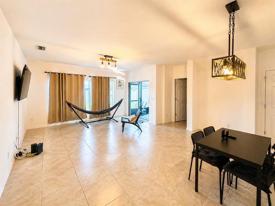 Active With Contract: $2,450 (4 beds, 2 baths, 1876 Square Feet)