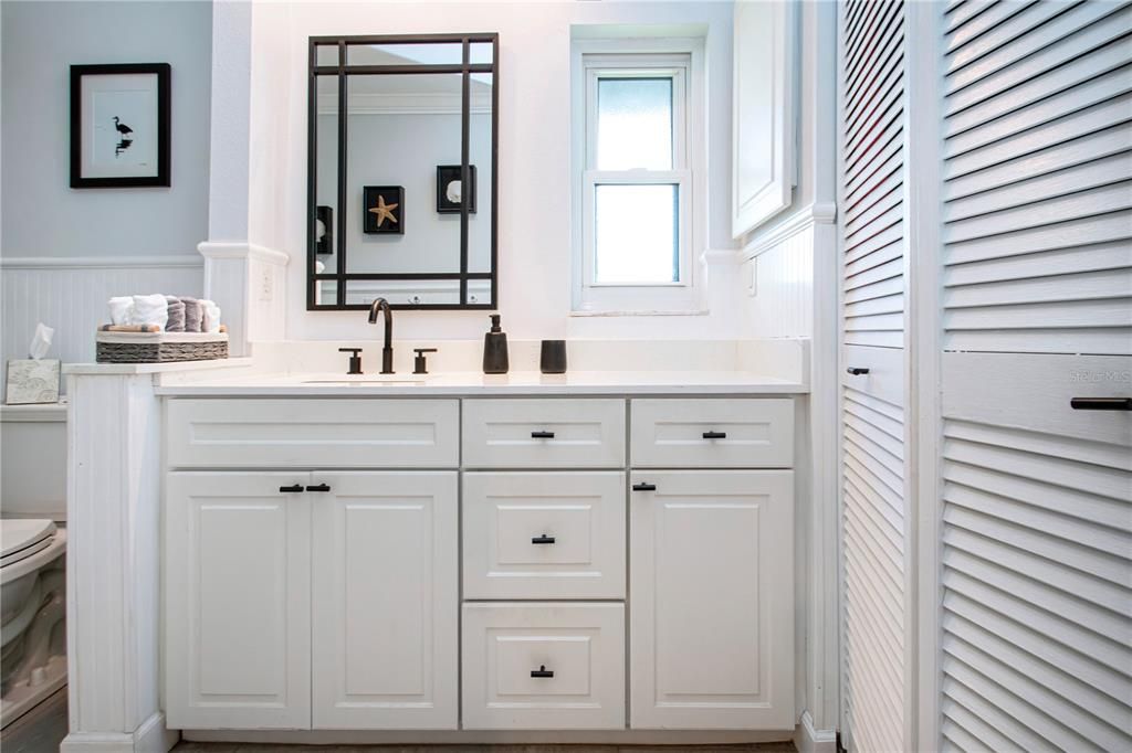 Active With Contract: $624,000 (3 beds, 2 baths, 1367 Square Feet)