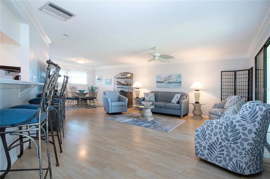 Active With Contract: $624,000 (3 beds, 2 baths, 1367 Square Feet)