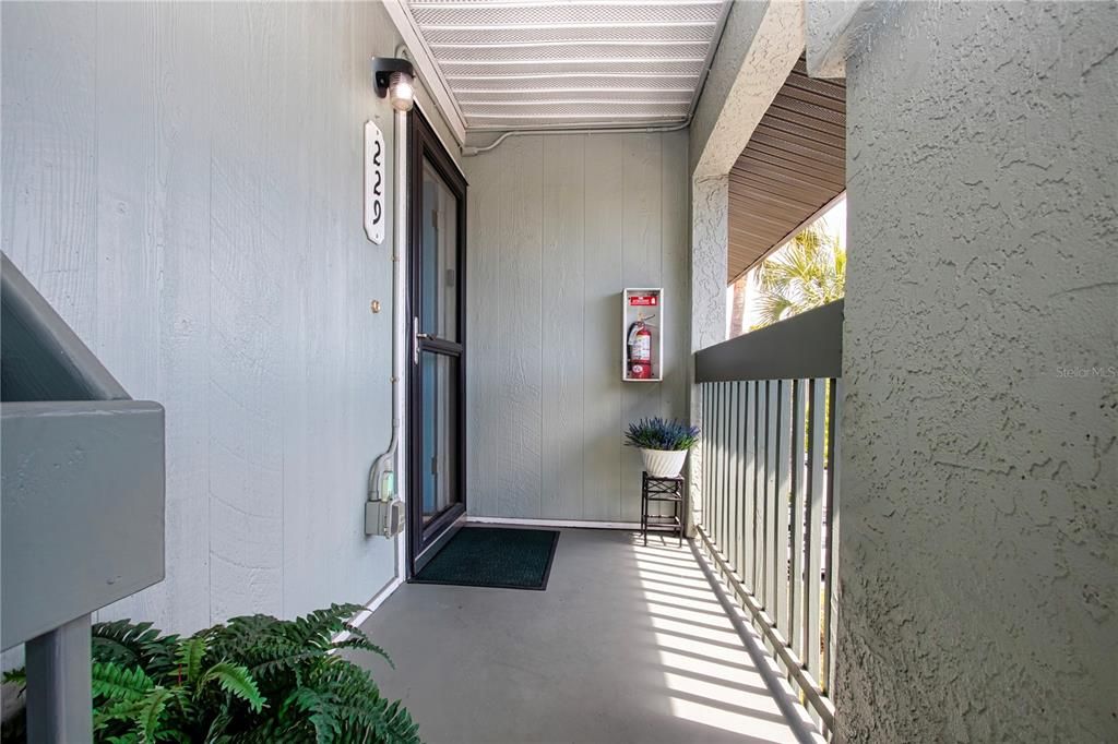 Active With Contract: $624,000 (3 beds, 2 baths, 1367 Square Feet)