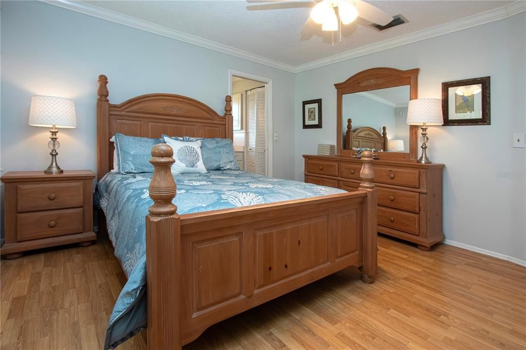 Active With Contract: $624,000 (3 beds, 2 baths, 1367 Square Feet)