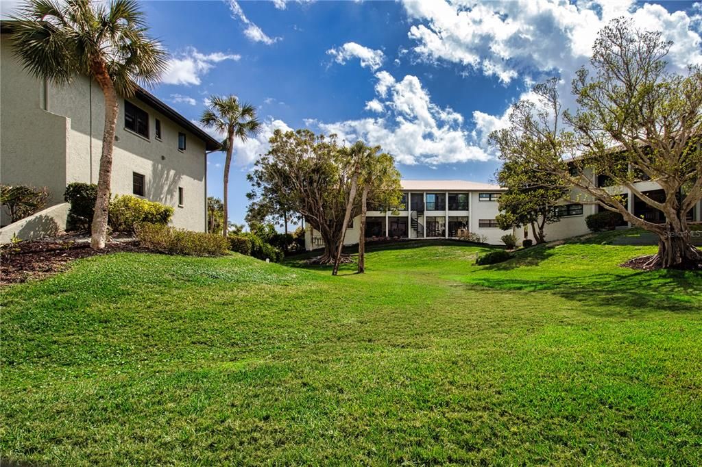 Active With Contract: $624,000 (3 beds, 2 baths, 1367 Square Feet)