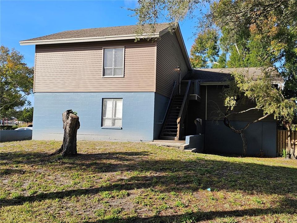 For Rent: $1,375 (2 beds, 1 baths, 950 Square Feet)