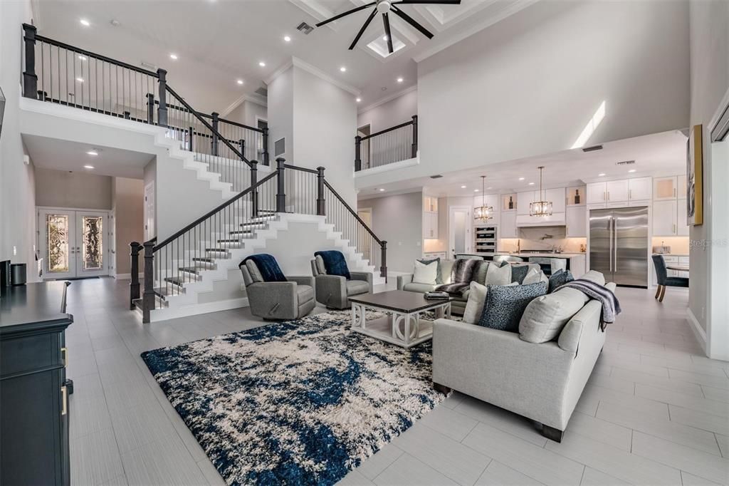 Activo con contrato: $1,099,999 (4 camas, 4 baños, 4185 Pies cuadrados)