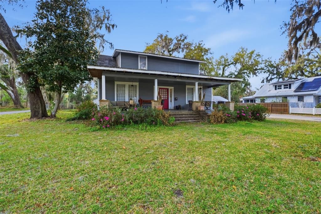 For Sale: $260,000 (4 beds, 1 baths, 2600 Square Feet)