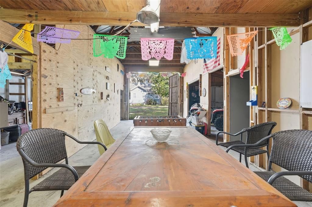For Sale: $260,000 (4 beds, 1 baths, 2600 Square Feet)