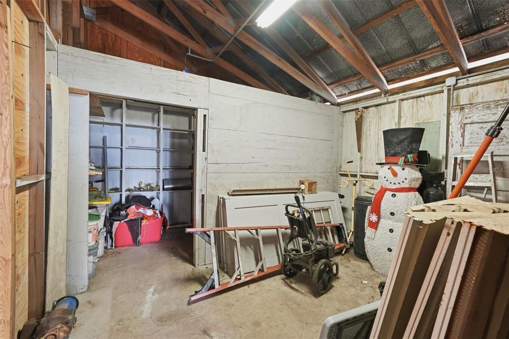 For Sale: $260,000 (4 beds, 1 baths, 2600 Square Feet)
