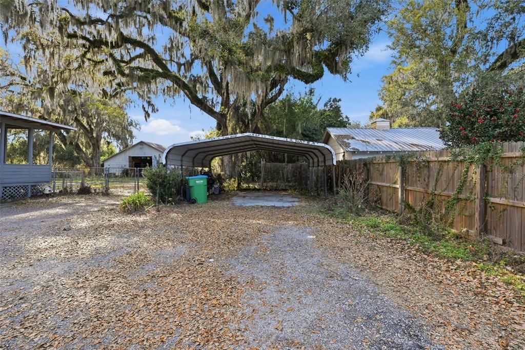 For Sale: $260,000 (4 beds, 1 baths, 2600 Square Feet)
