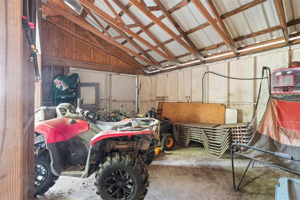 For Sale: $260,000 (4 beds, 1 baths, 2600 Square Feet)