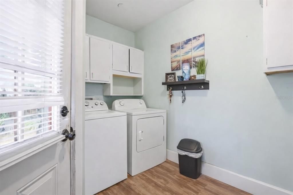 For Sale: $260,000 (4 beds, 1 baths, 2600 Square Feet)