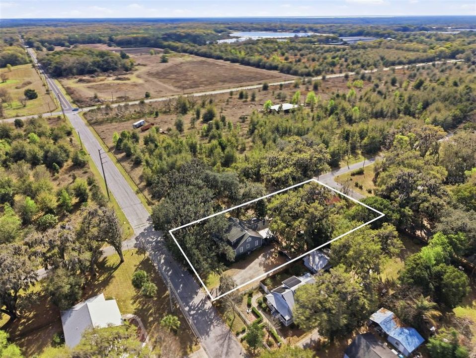 For Sale: $260,000 (4 beds, 1 baths, 2600 Square Feet)