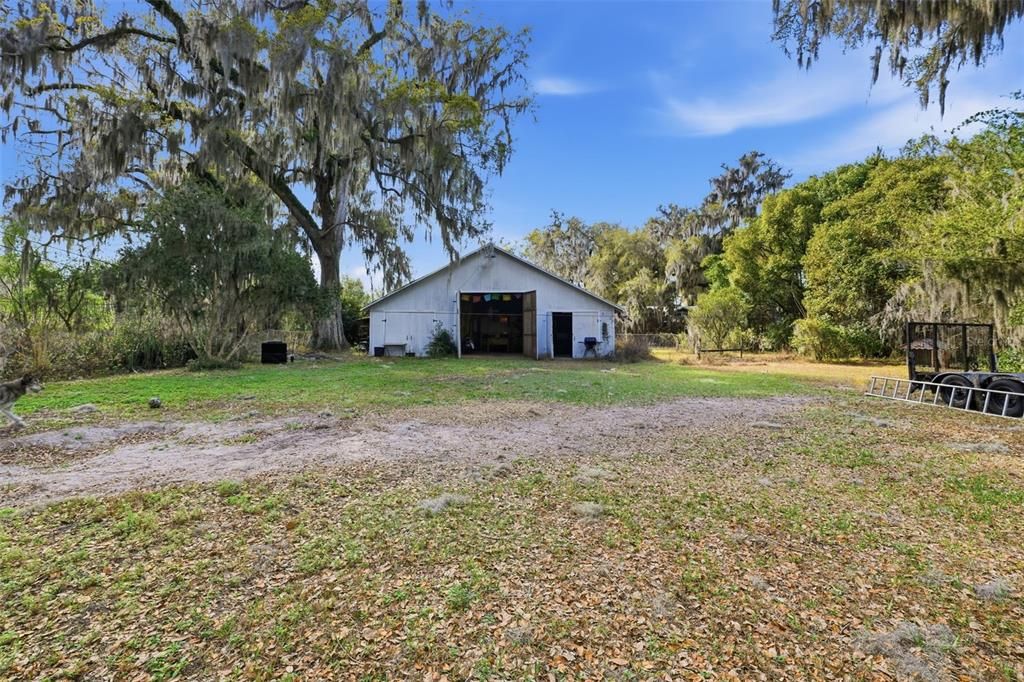 For Sale: $260,000 (4 beds, 1 baths, 2600 Square Feet)