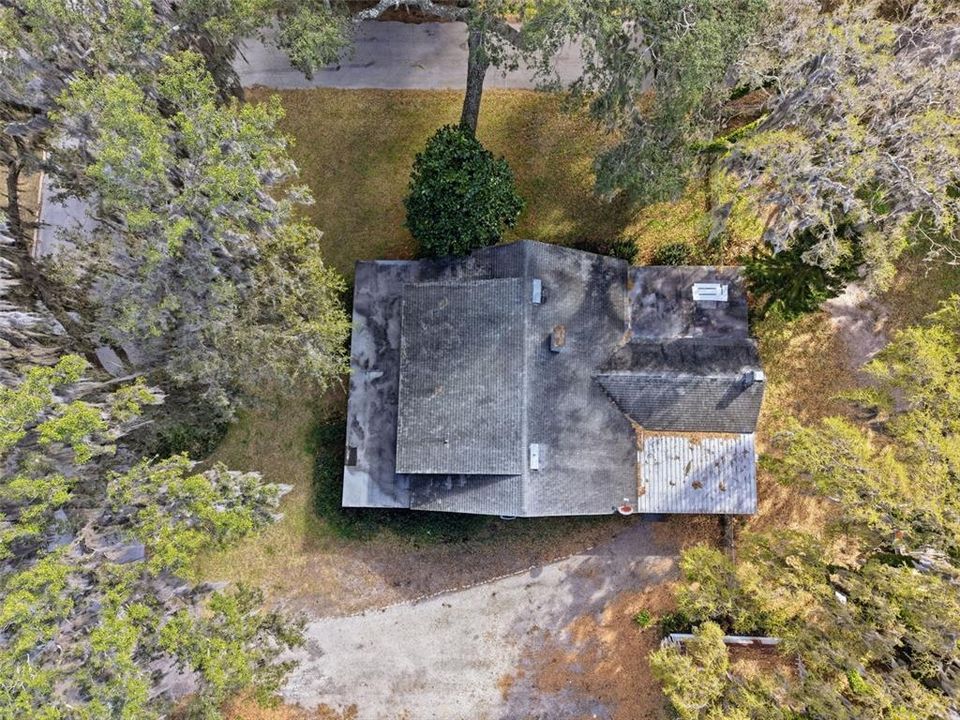 For Sale: $260,000 (4 beds, 1 baths, 2600 Square Feet)
