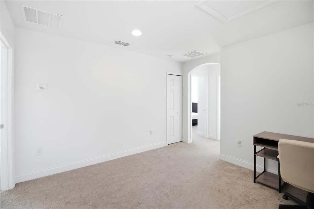 For Sale: $557,000 (5 beds, 2 baths, 2328 Square Feet)