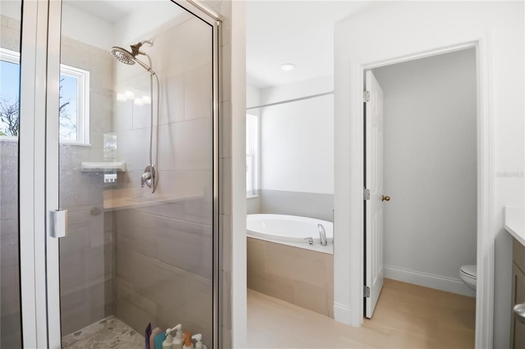 For Sale: $557,000 (5 beds, 2 baths, 2328 Square Feet)