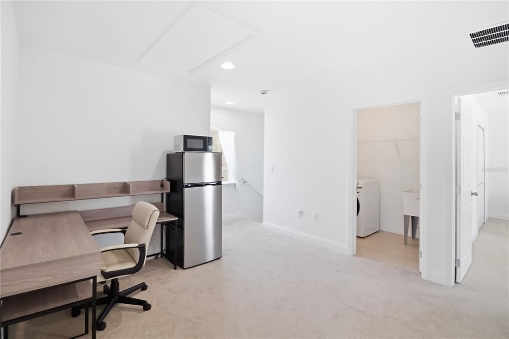 For Sale: $557,000 (5 beds, 2 baths, 2328 Square Feet)