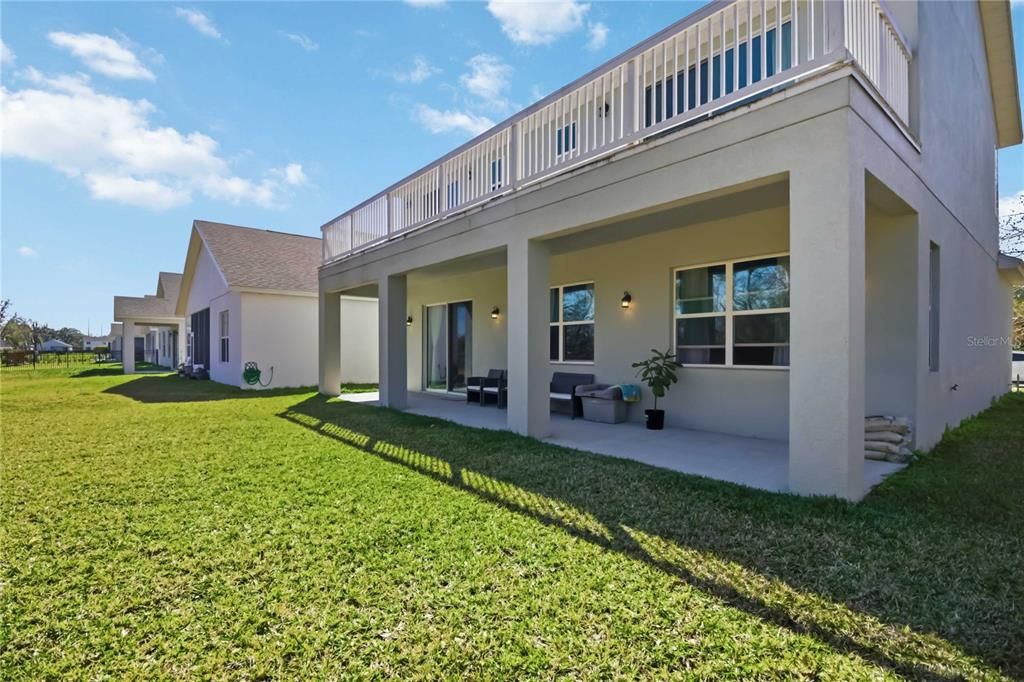 For Sale: $557,000 (5 beds, 2 baths, 2328 Square Feet)