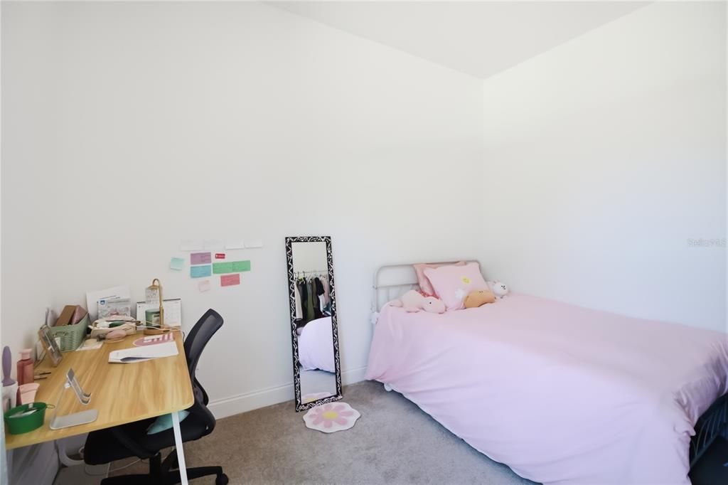 For Sale: $557,000 (5 beds, 2 baths, 2328 Square Feet)