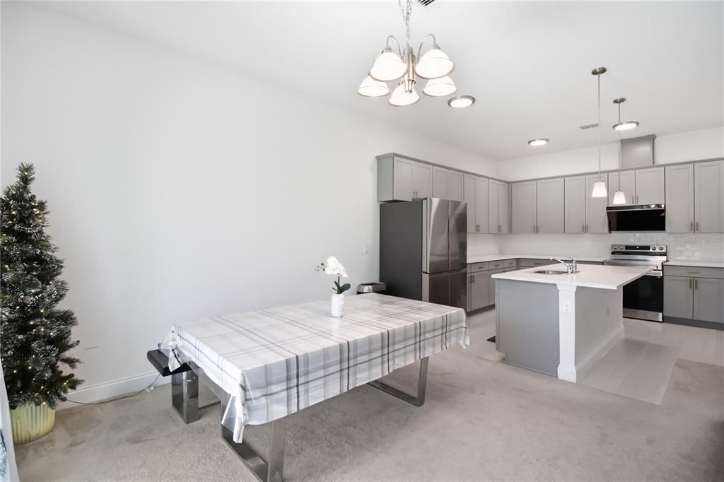 For Sale: $557,000 (5 beds, 2 baths, 2328 Square Feet)