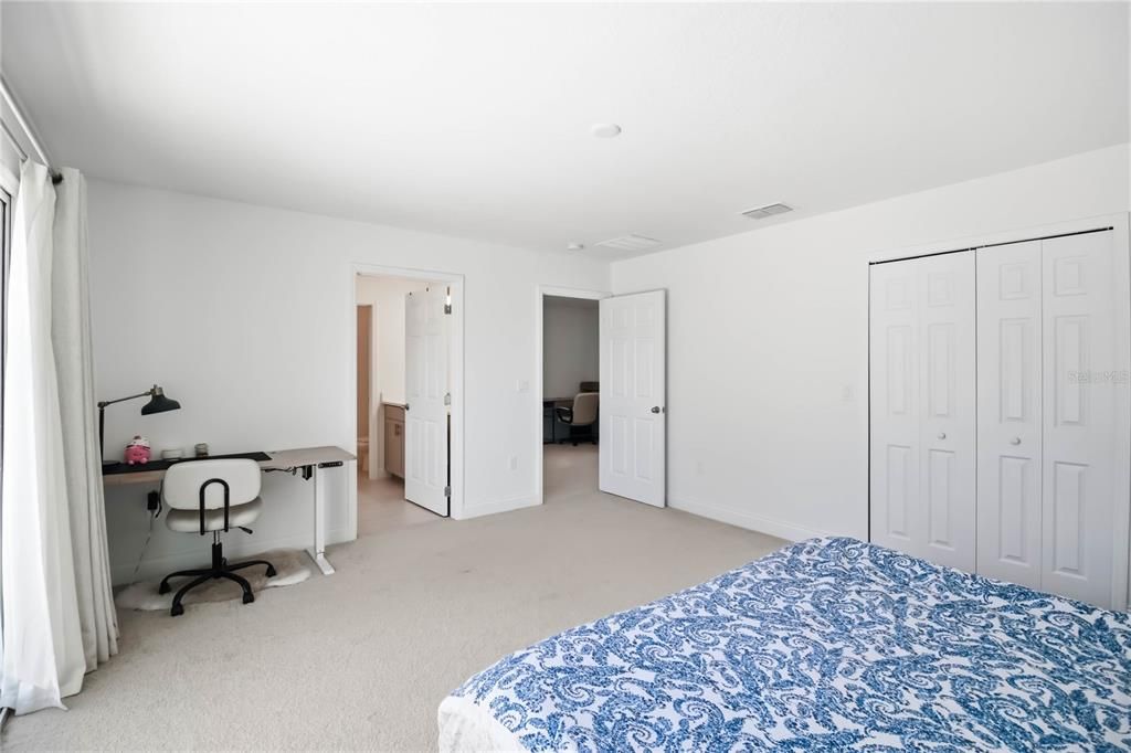 For Sale: $557,000 (5 beds, 2 baths, 2328 Square Feet)
