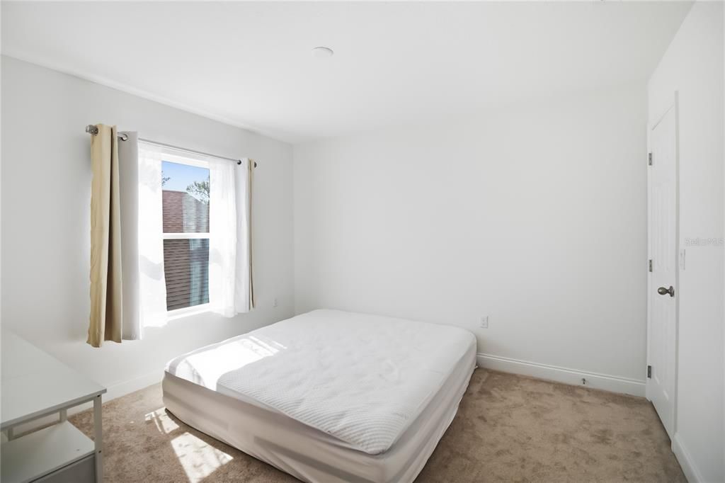 For Sale: $557,000 (5 beds, 2 baths, 2328 Square Feet)