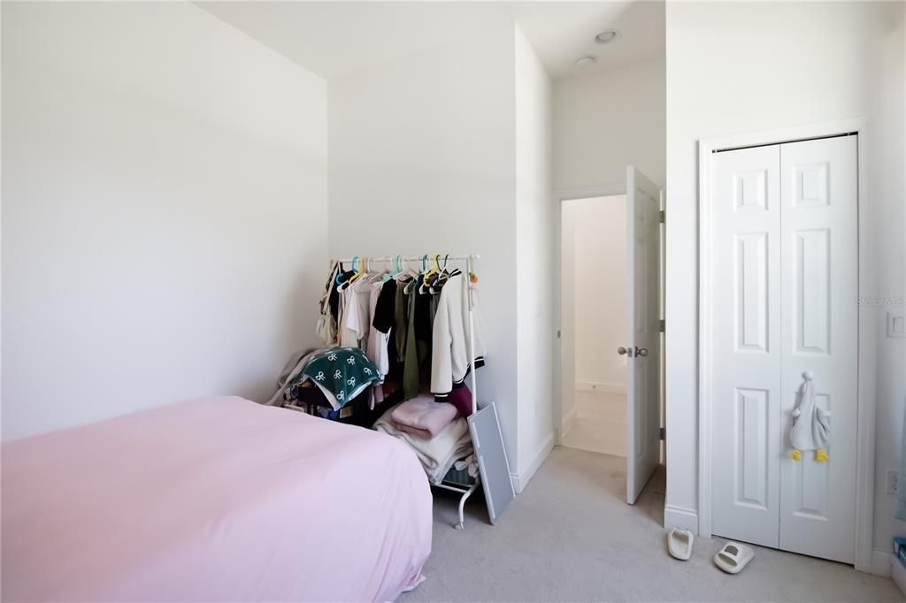 For Sale: $557,000 (5 beds, 2 baths, 2328 Square Feet)