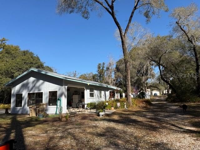 For Sale: $899,000 (2 beds, 2 baths, 2056 Square Feet)