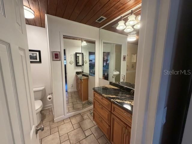 For Sale: $899,000 (2 beds, 2 baths, 2056 Square Feet)