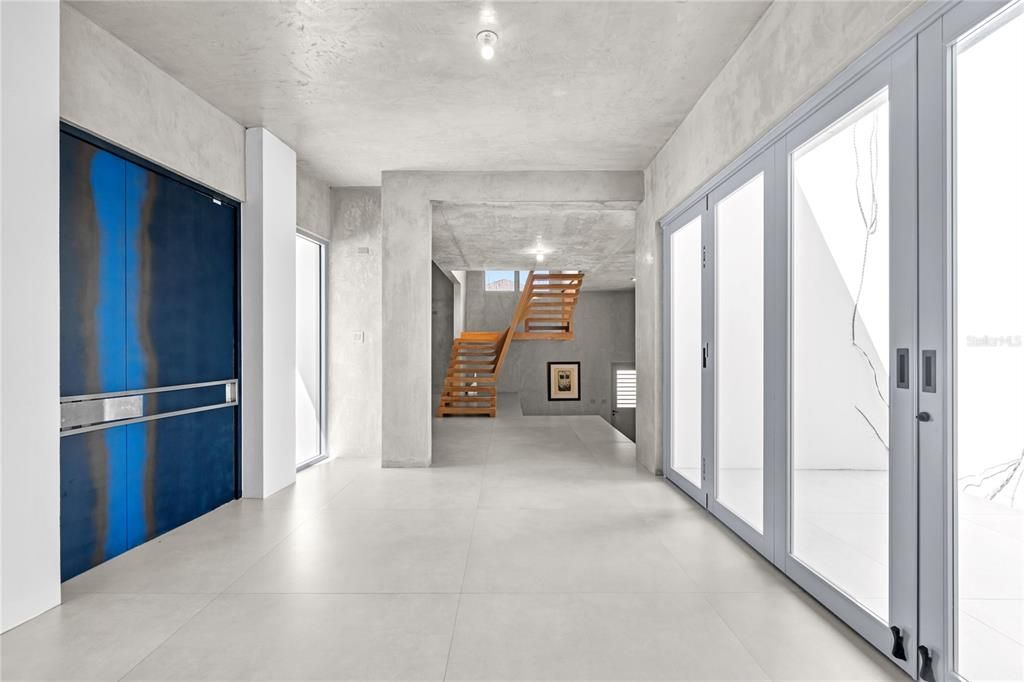 En Venta: $2,500,000 (3 camas, 5 baños, 7450 Pies cuadrados)